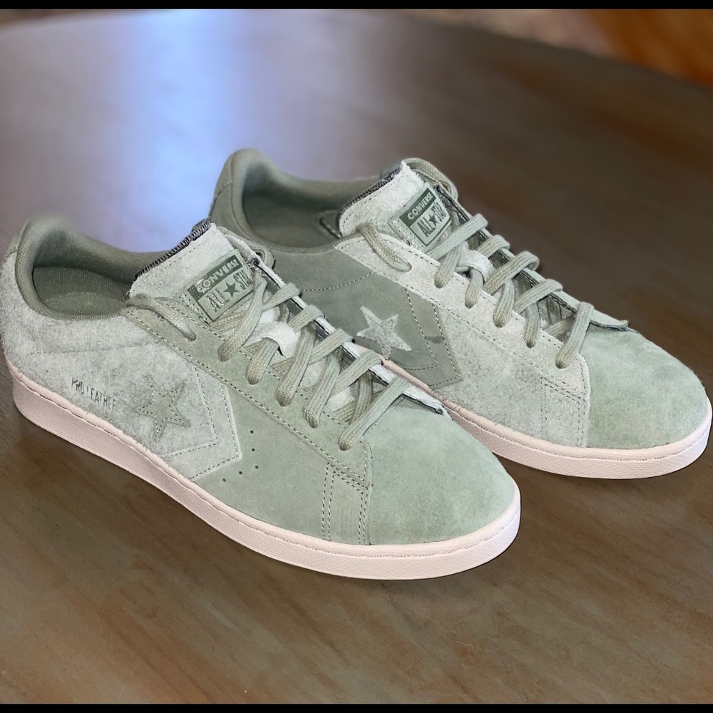 NWOT Converse Pro Leather 76 Ox Low Suede Unisex